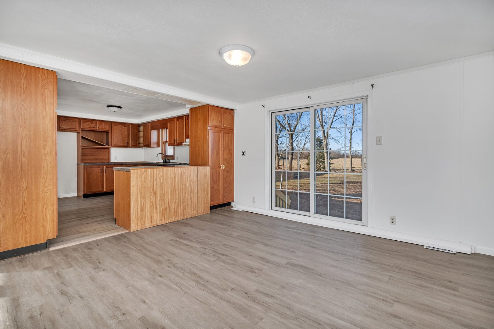 1130 N Division Street