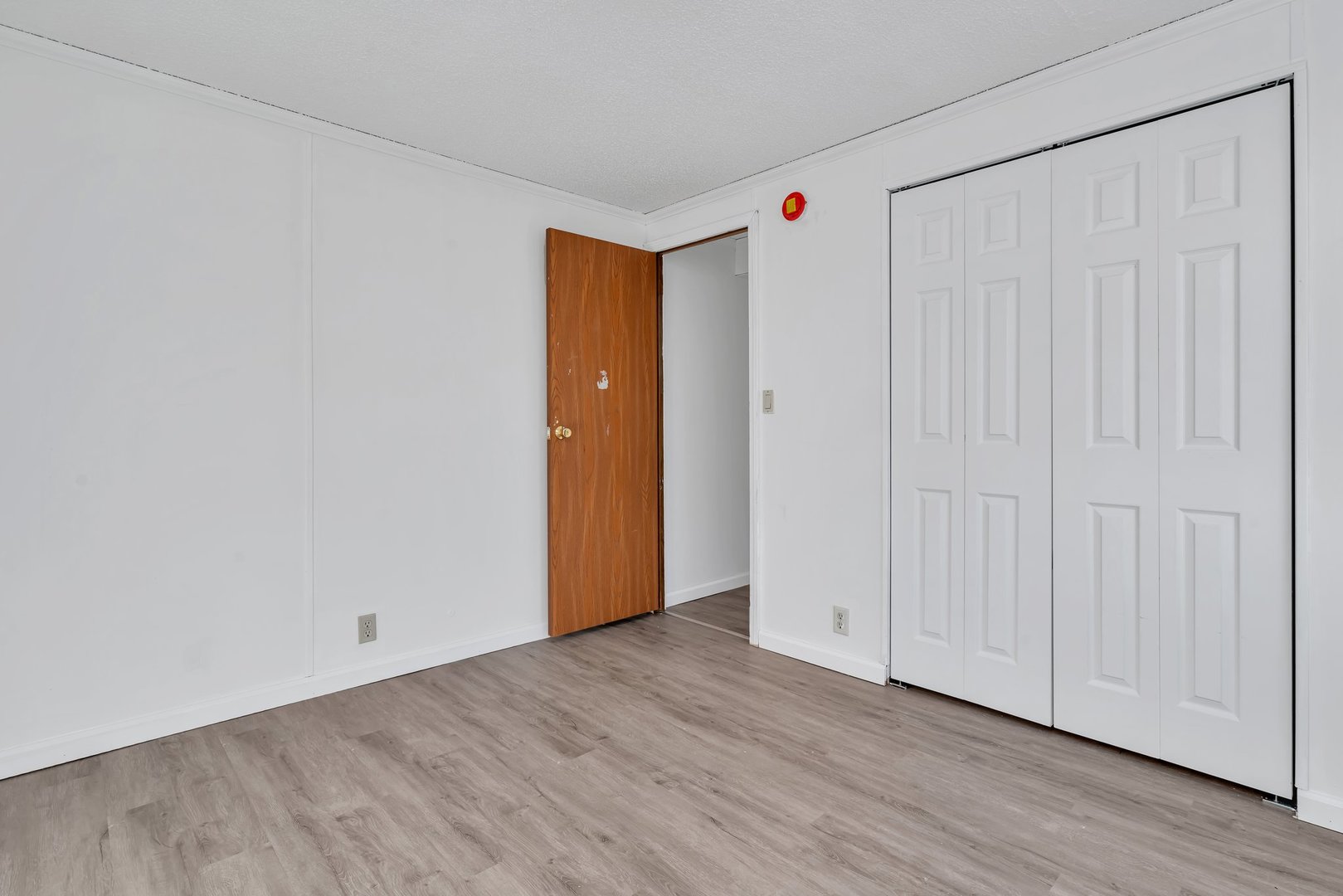 1130 N Division Street