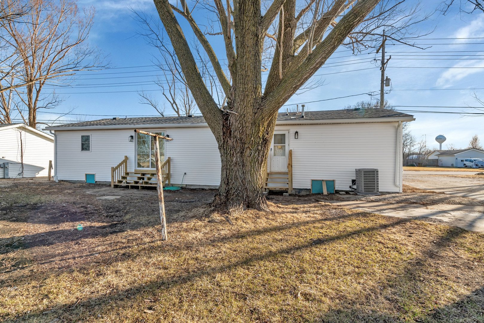 1130 N Division Street