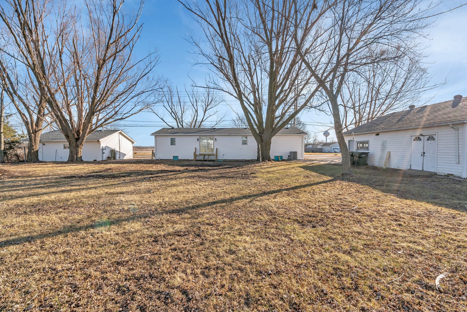 1130 N Division Street