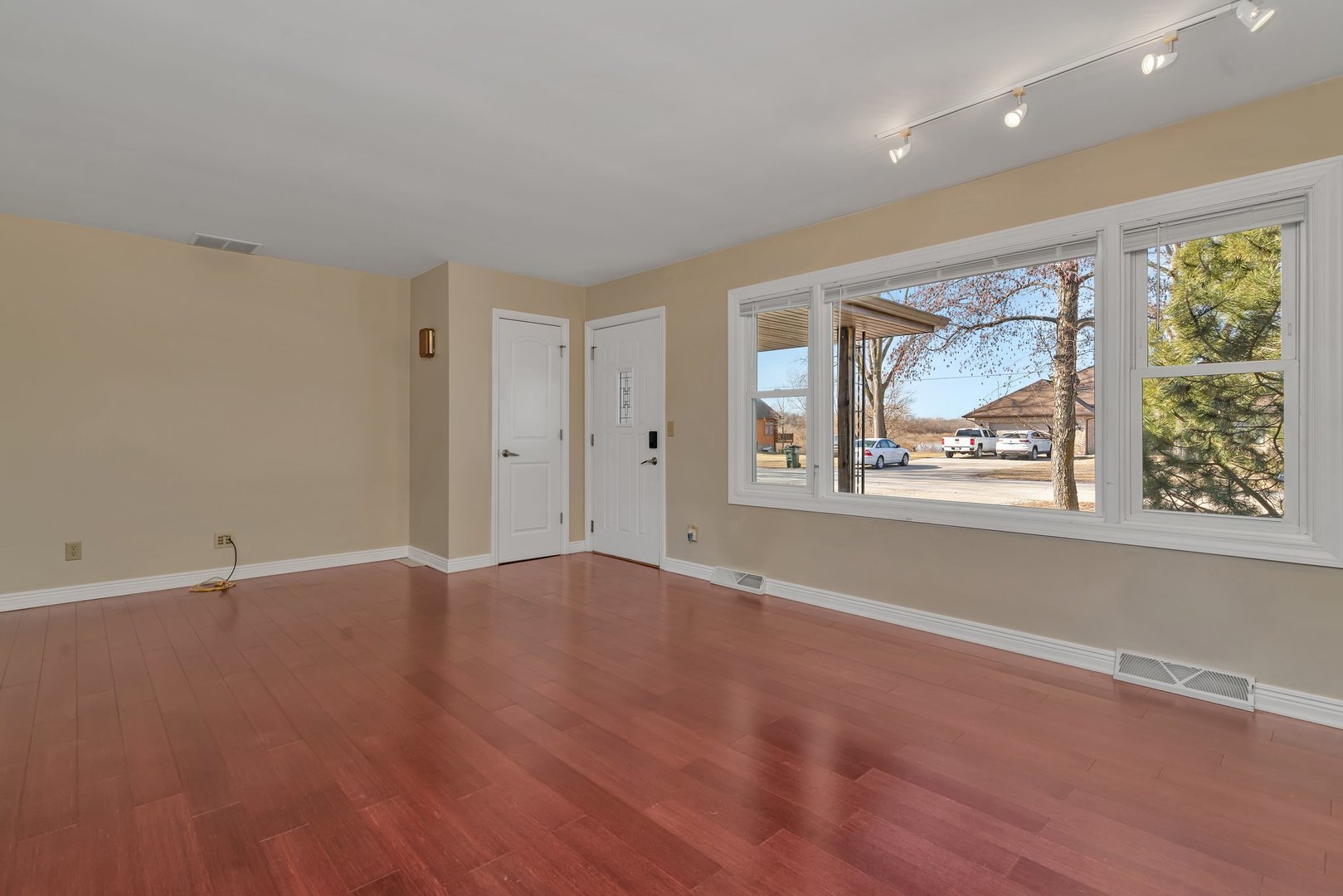 455 S Division Street