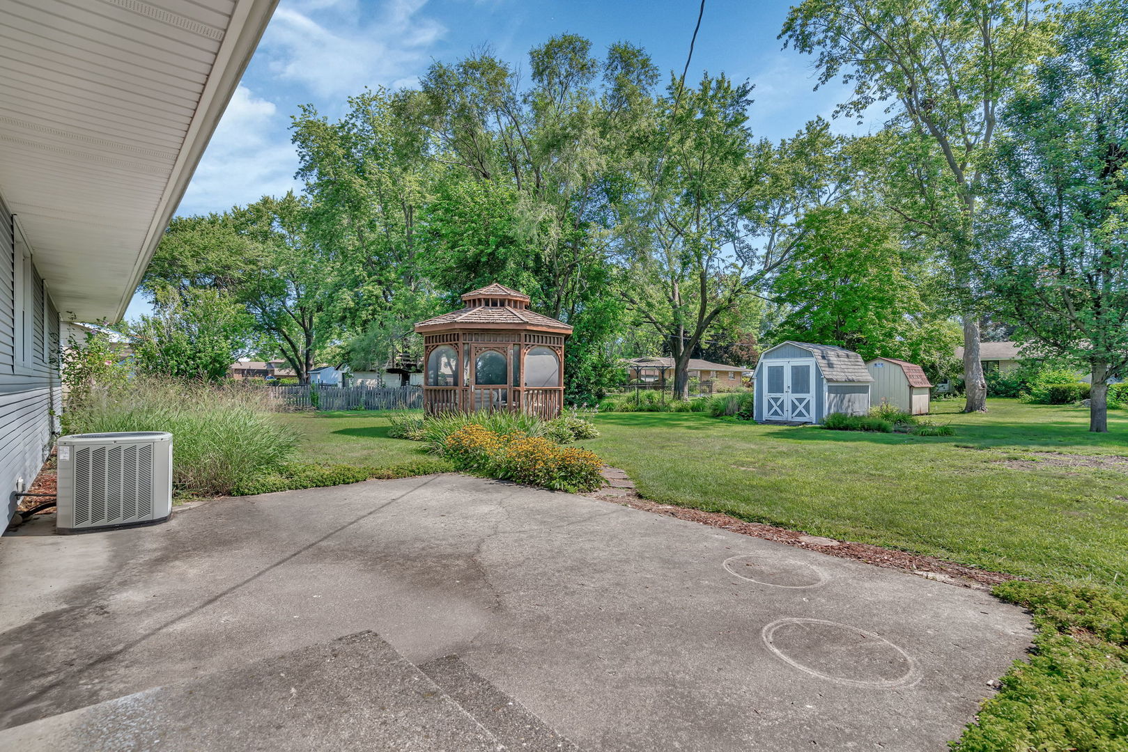 335 N Washington Street