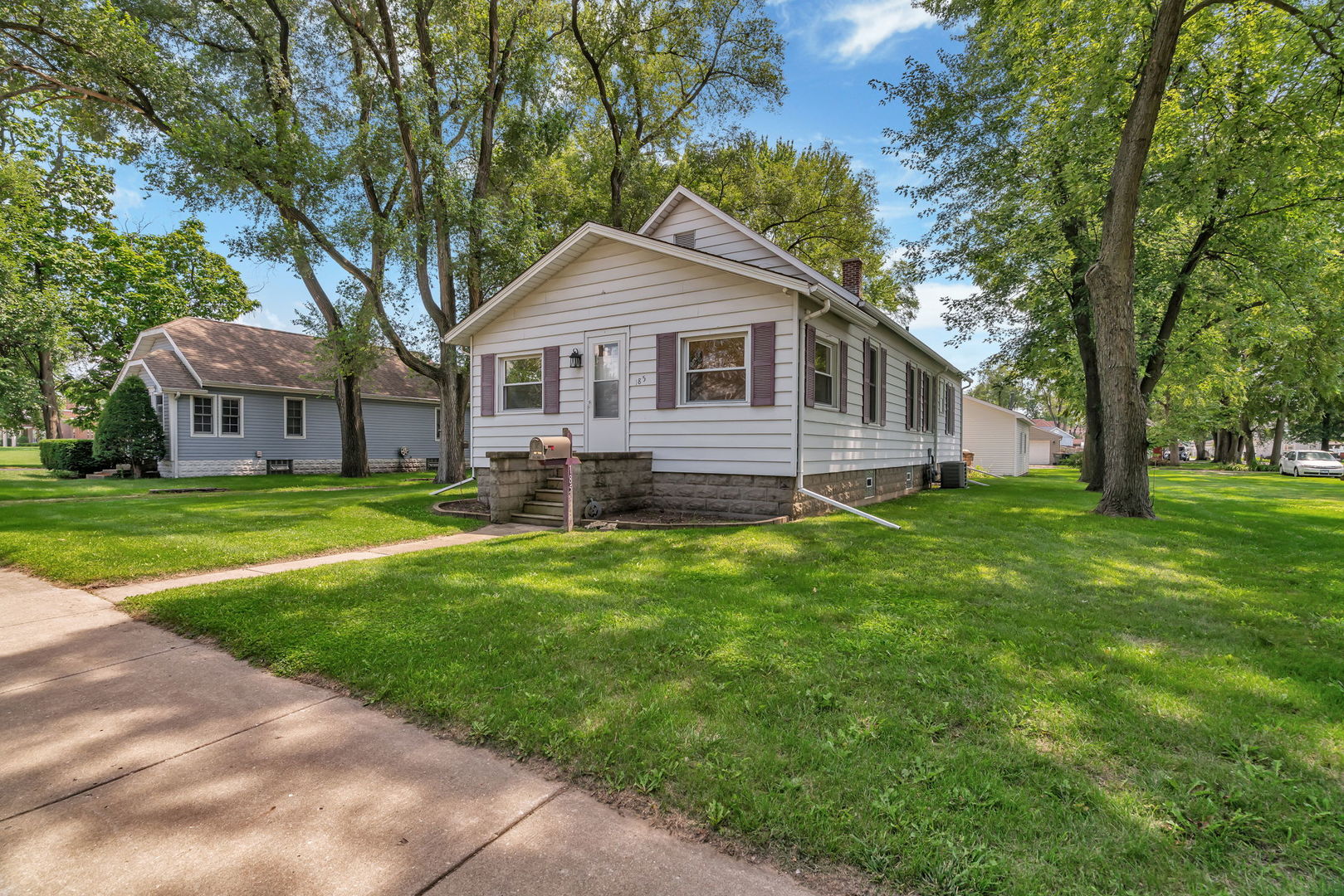 185 E Division Street