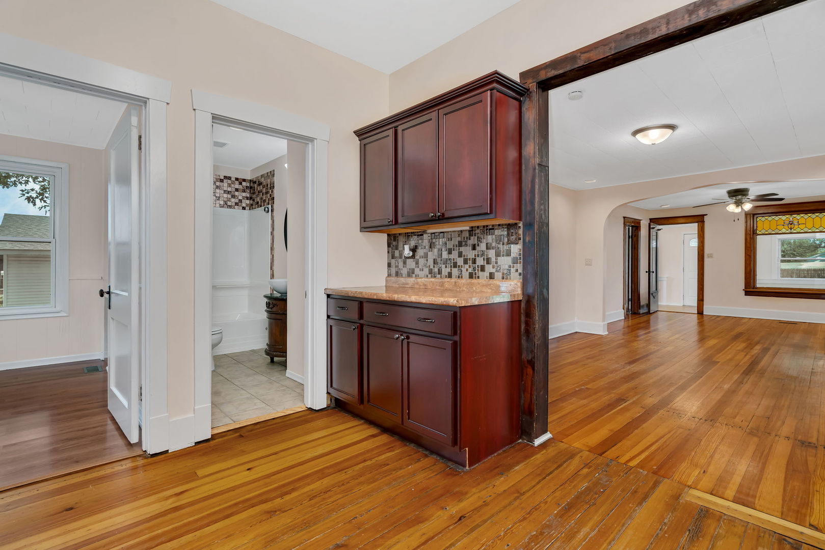 185 E Division Street
