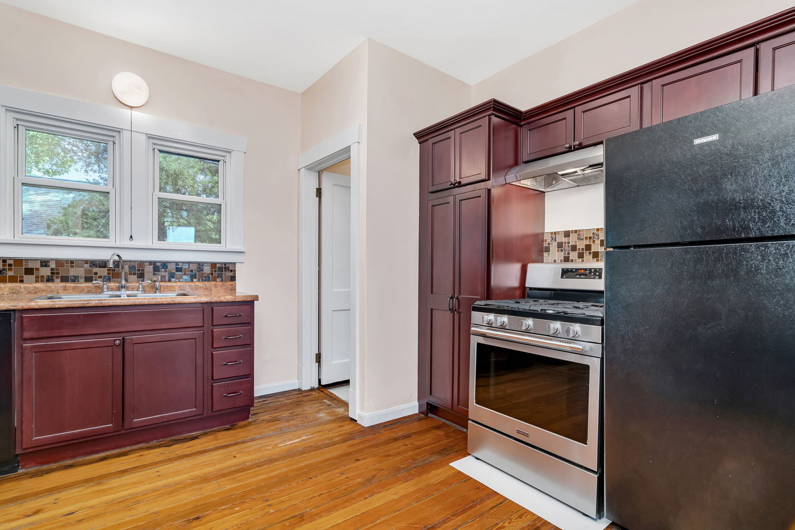 185 E Division Street