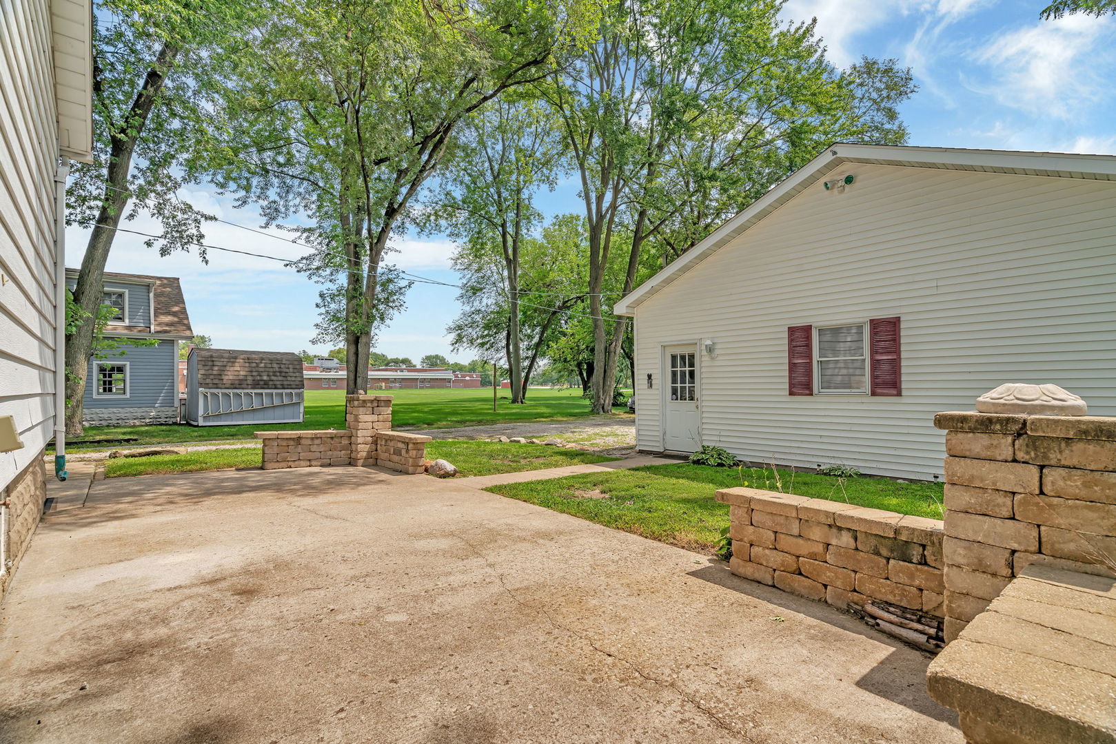 185 E Division Street