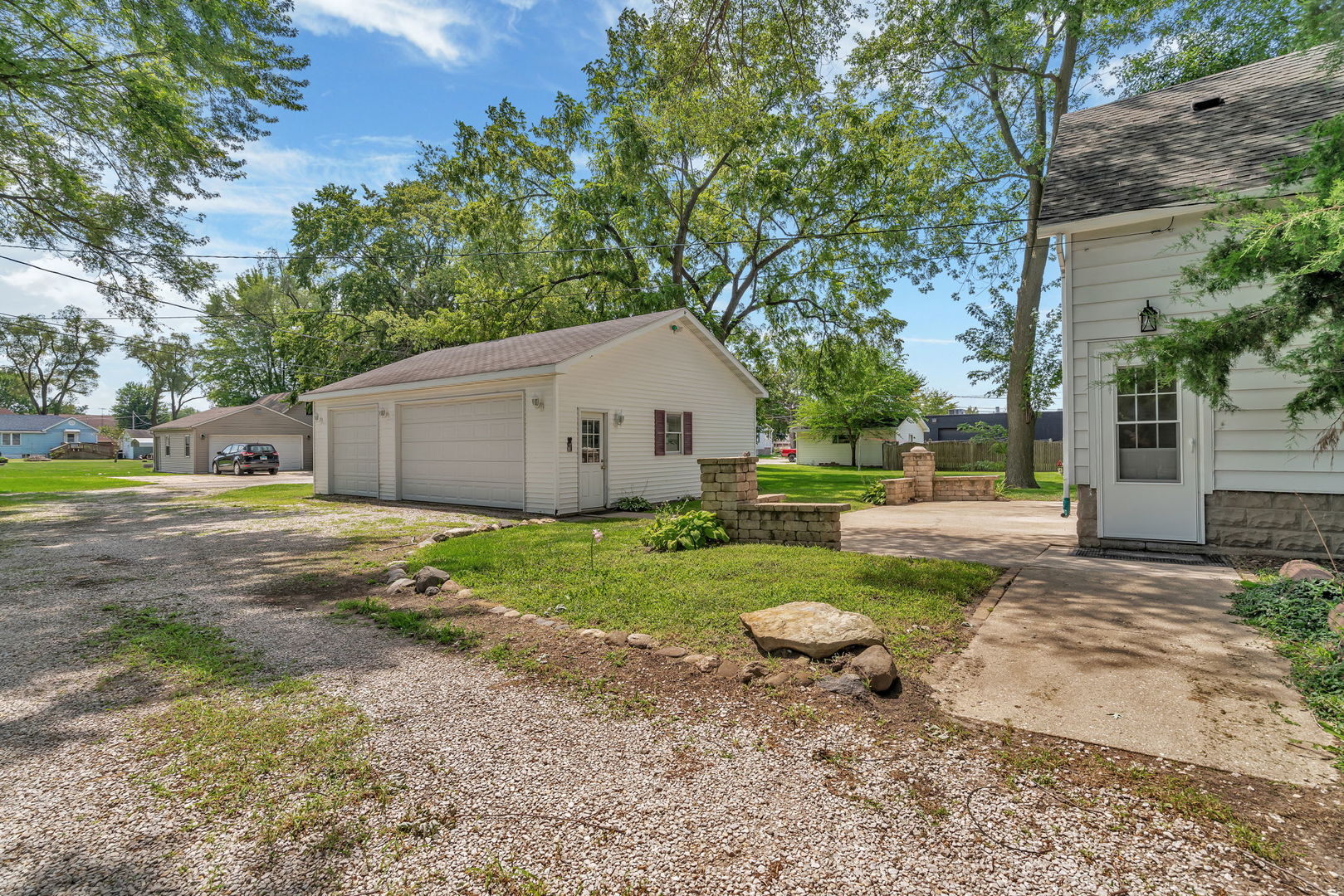 185 E Division Street
