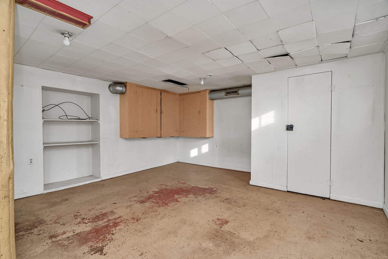 627 E Washington Street