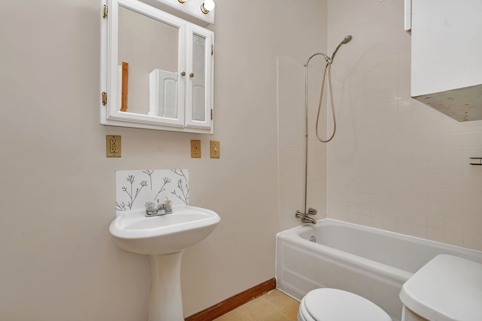 627 E Washington Street