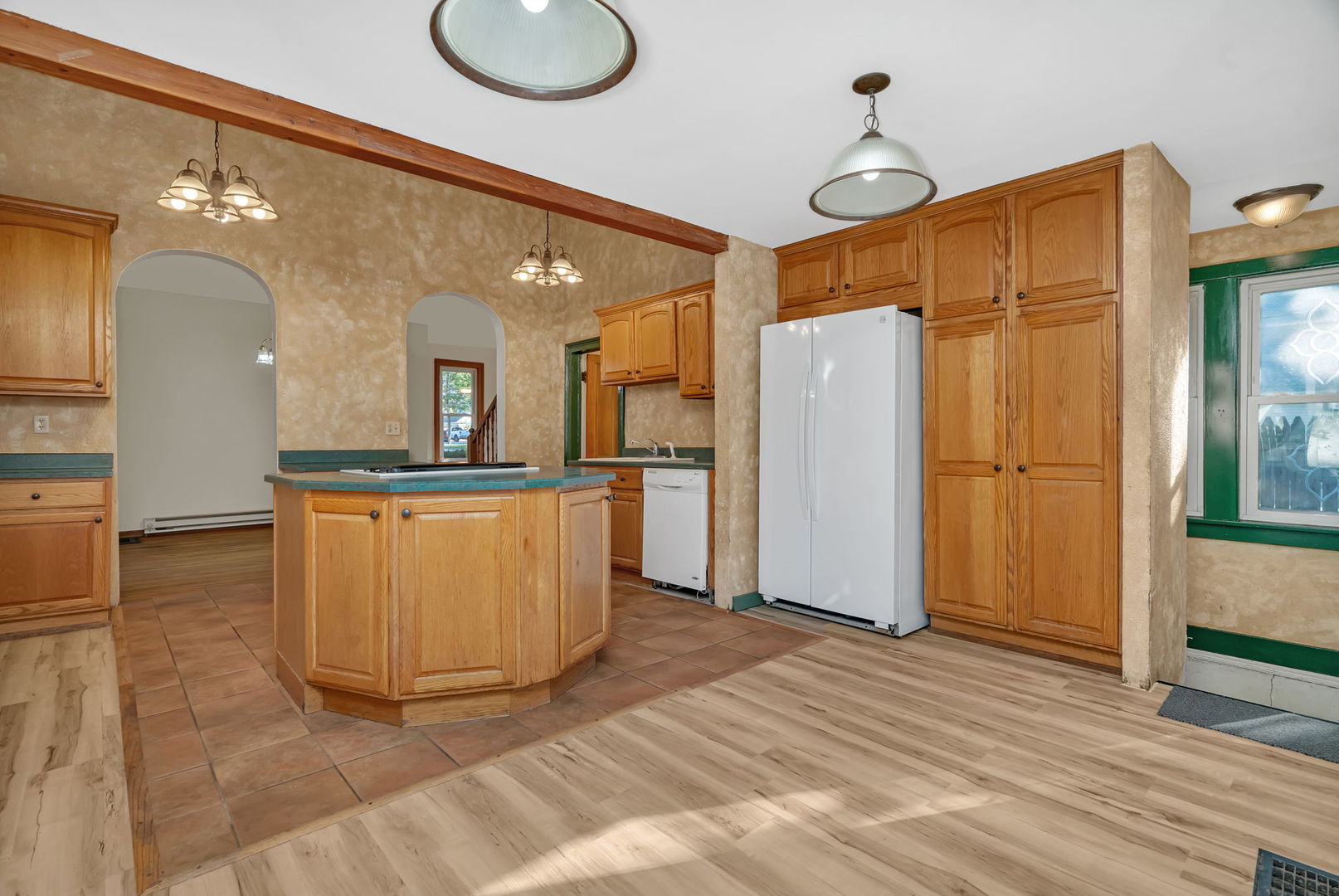 627 E Washington Street