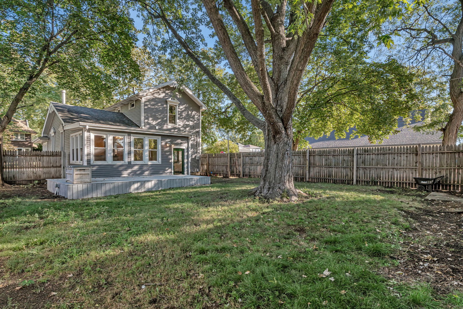 627 E Washington Street