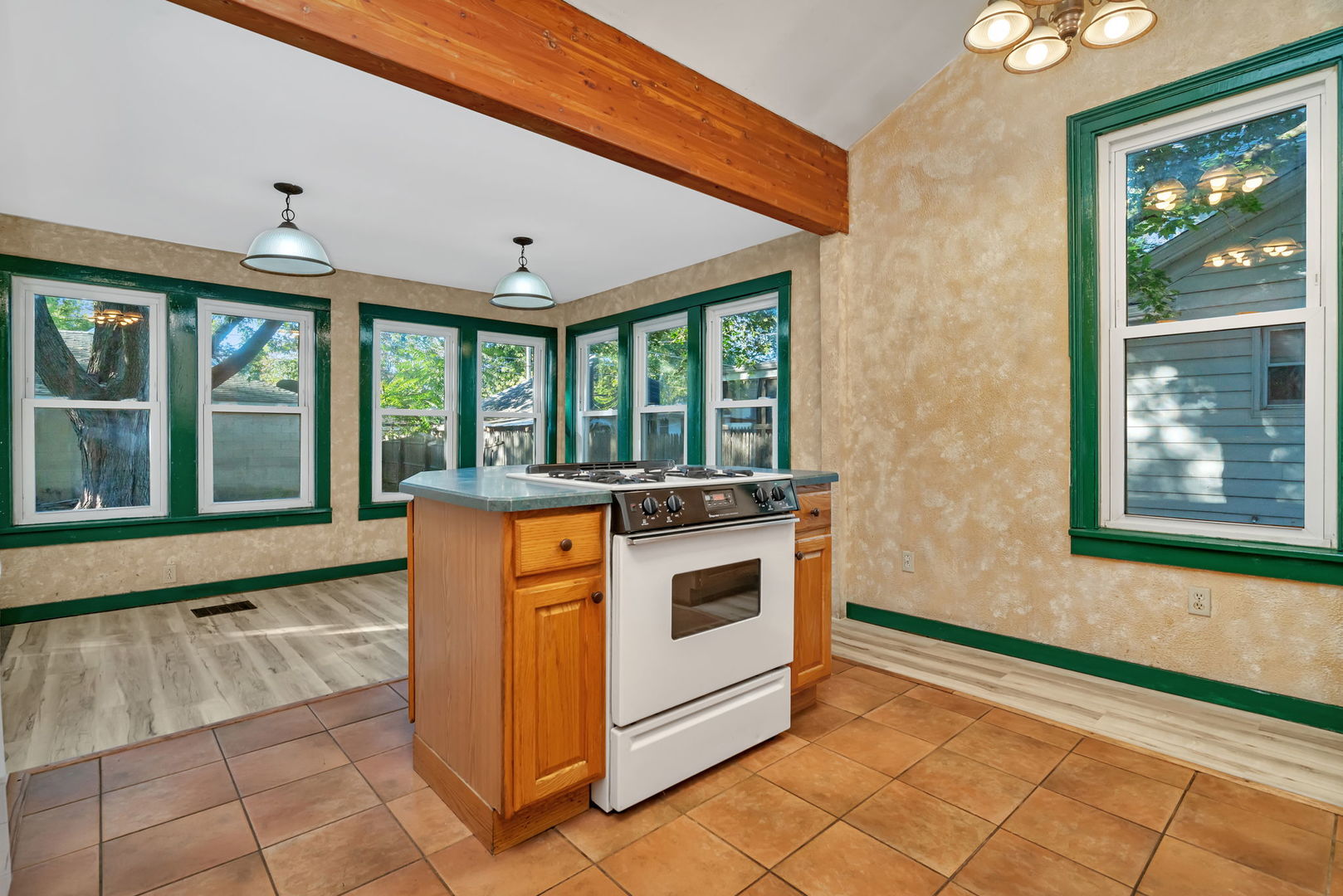 627 E Washington Street