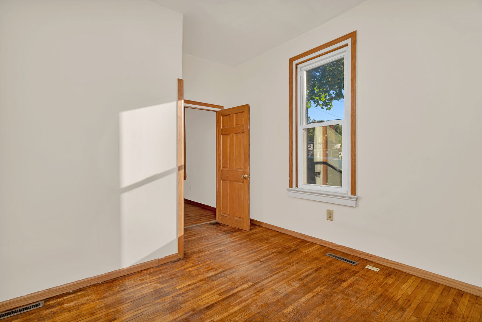 627 E Washington Street