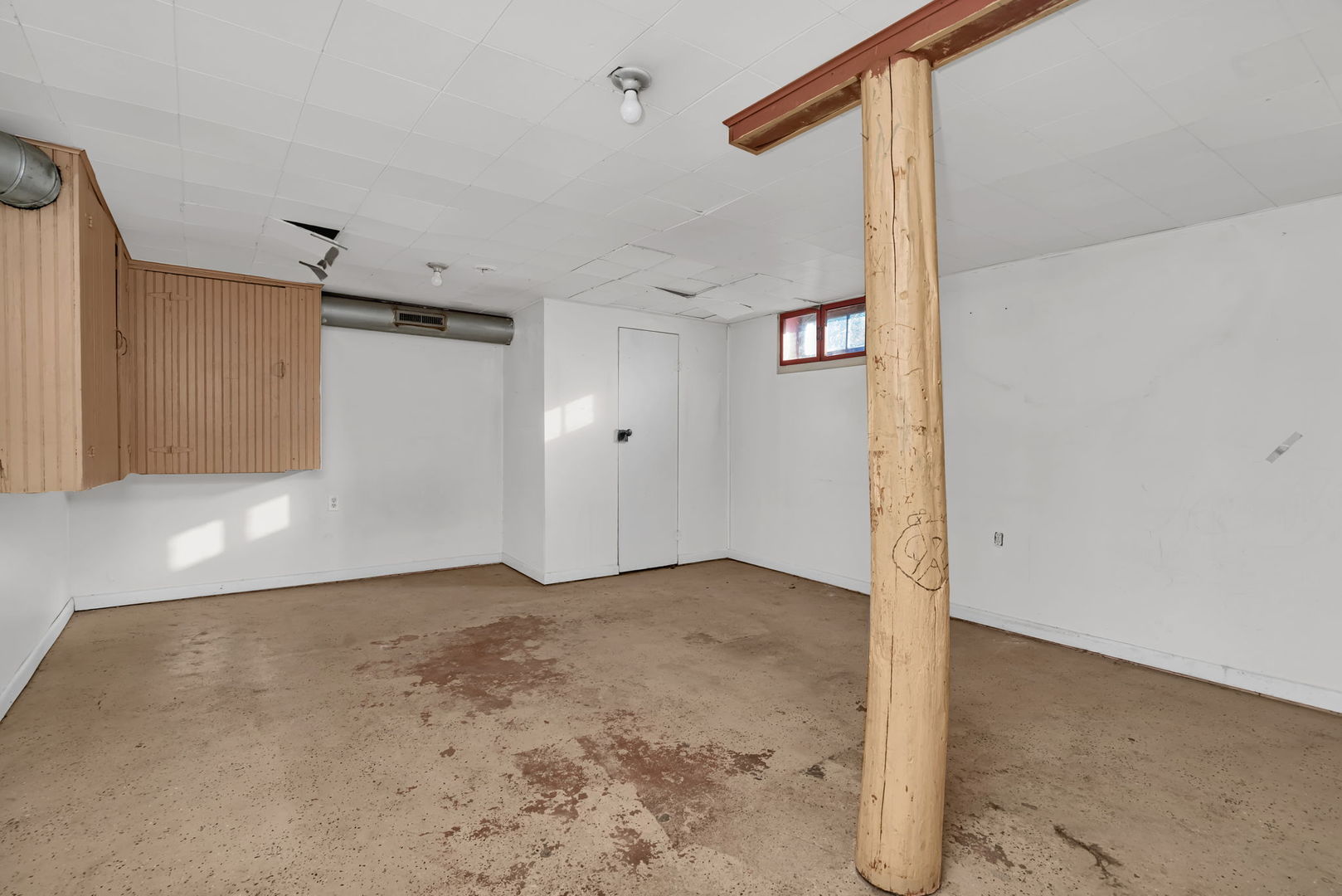 627 E Washington Street