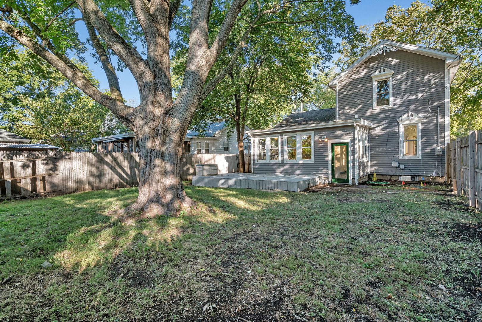 627 E Washington Street