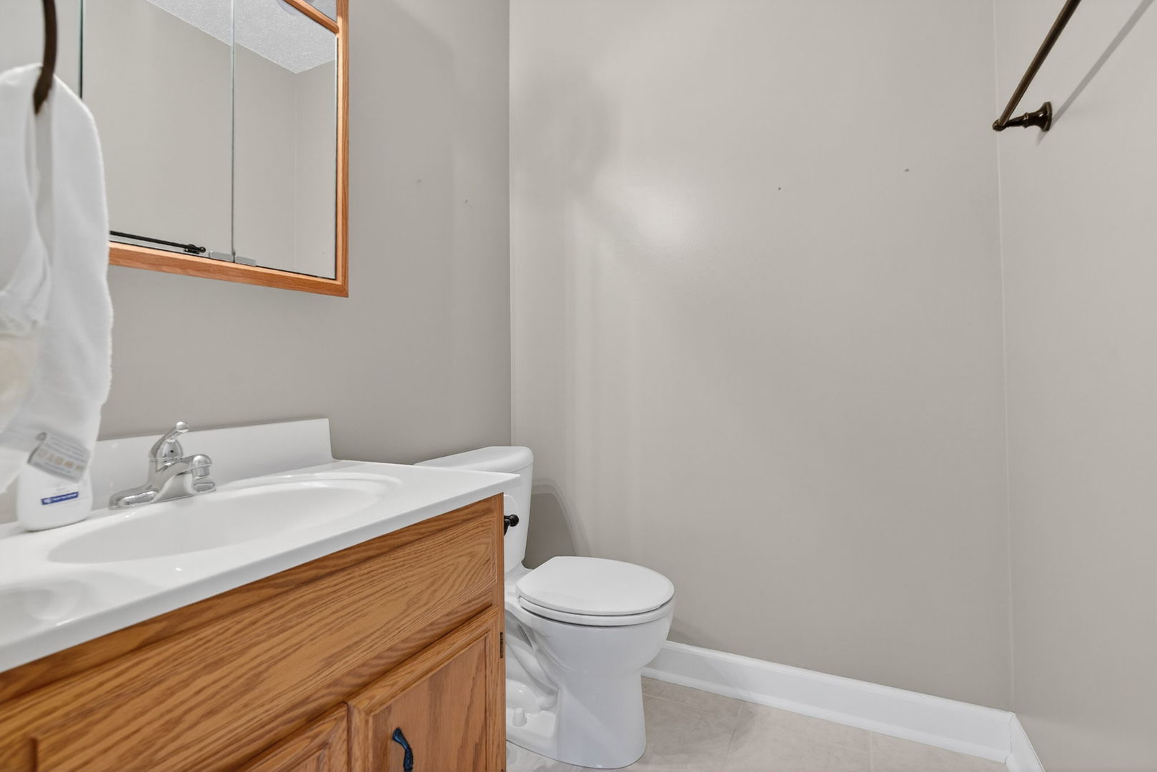 1229 Lakewood Drive Unit: A