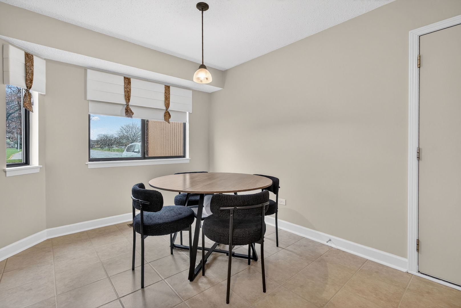 1229 Lakewood Drive Unit: A