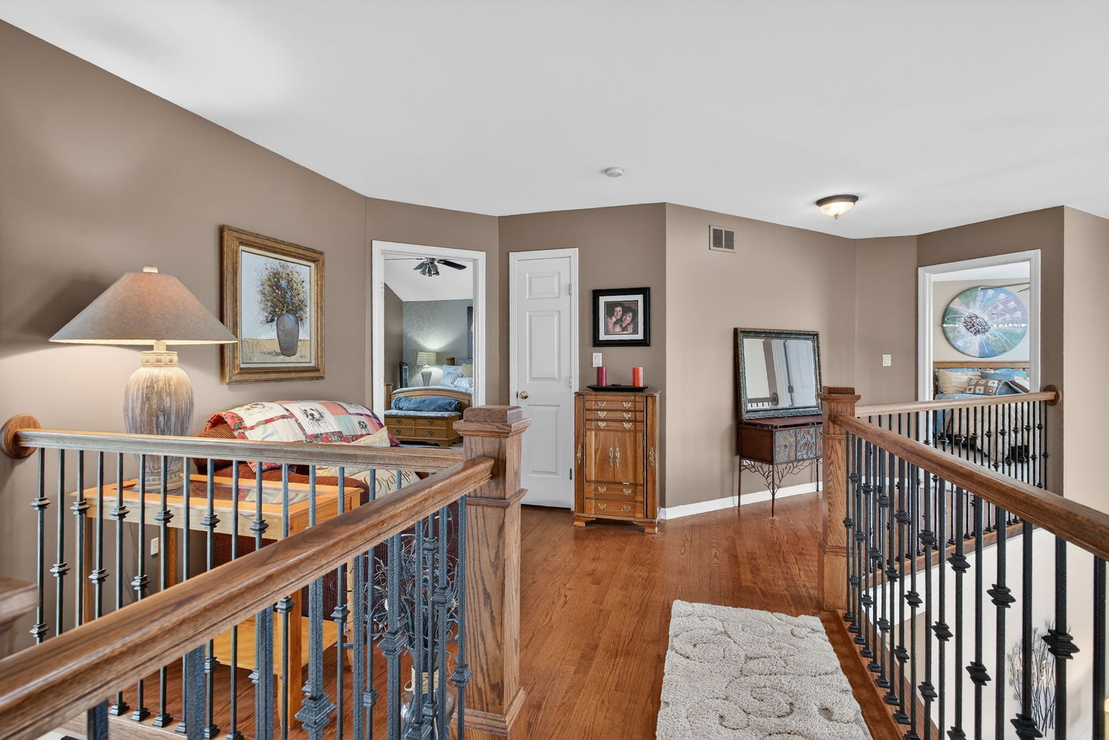 3434 Lake Shore Drive