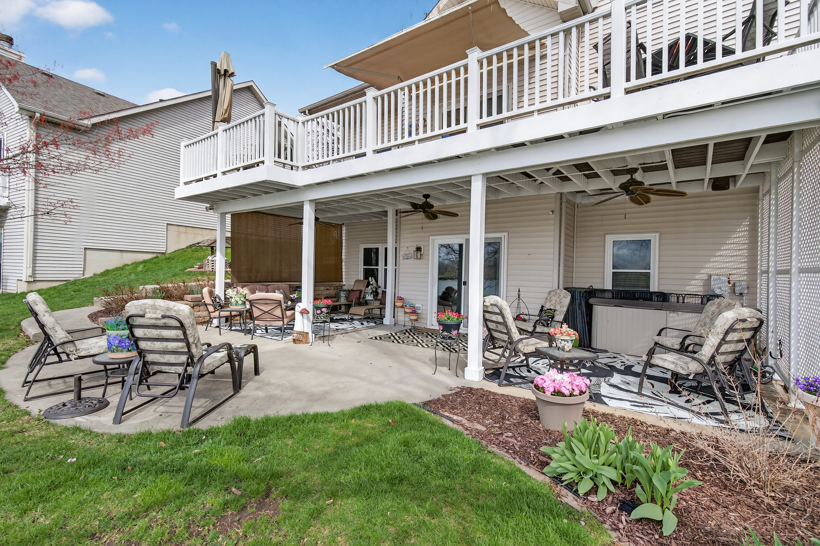 3434 Lake Shore Drive