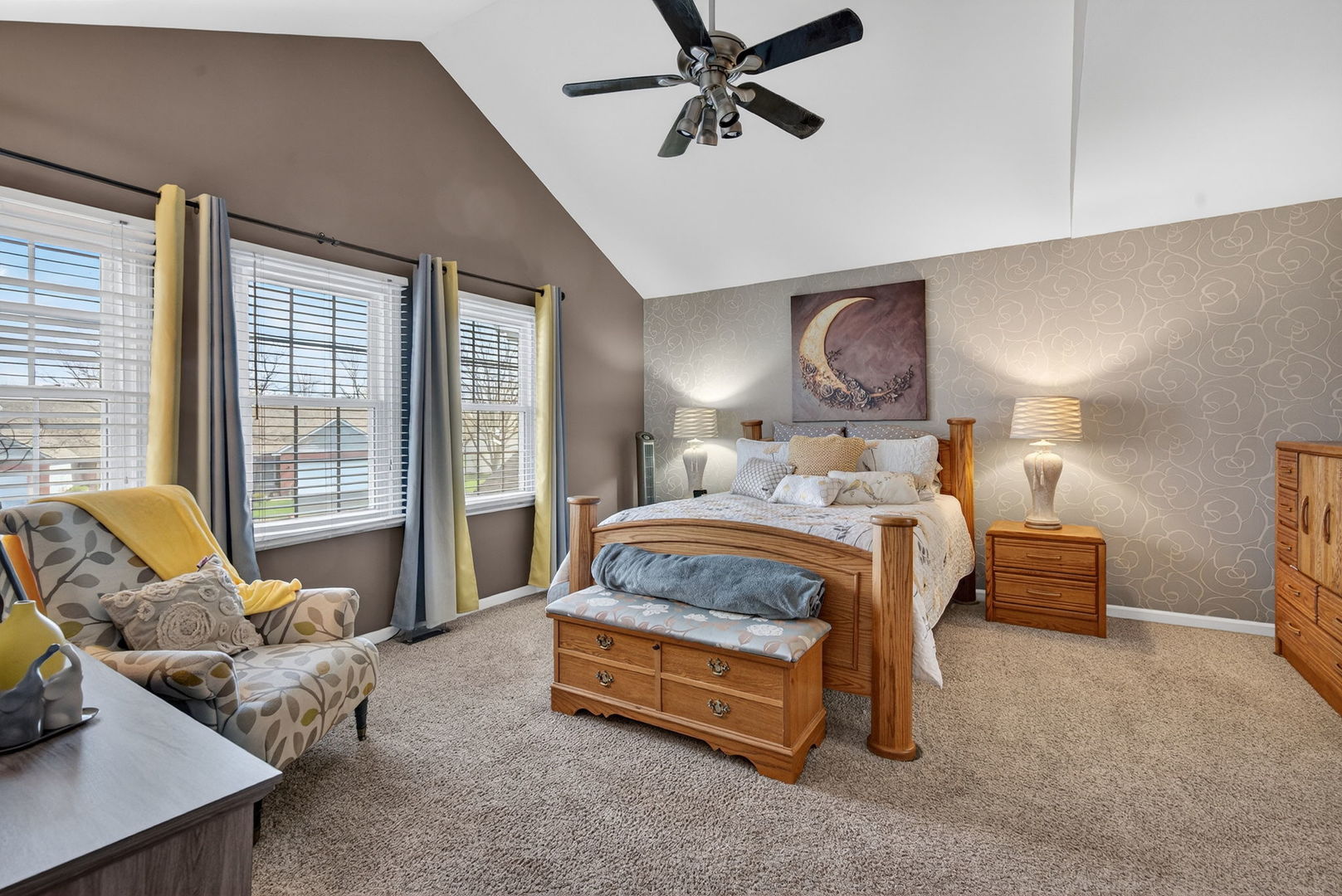 3434 Lake Shore Drive