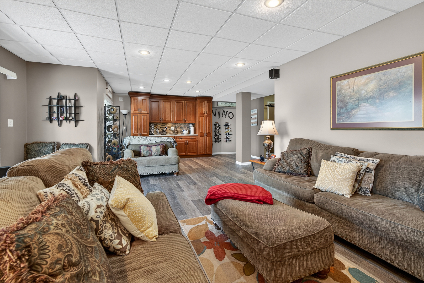 3434 Lake Shore Drive