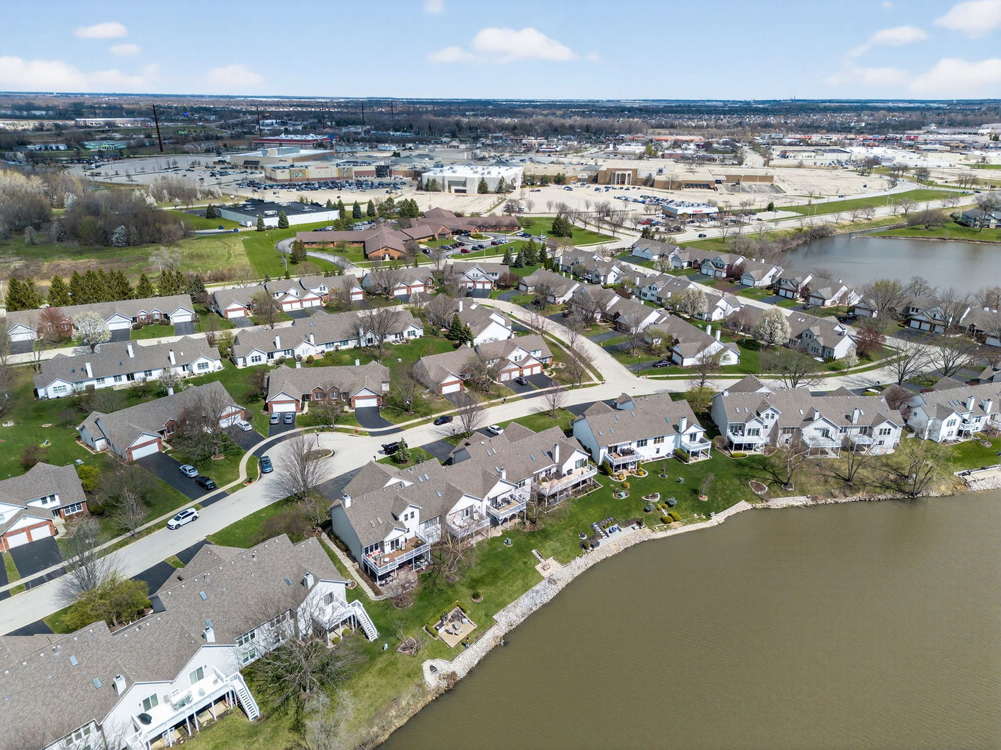 3434 Lake Shore Drive