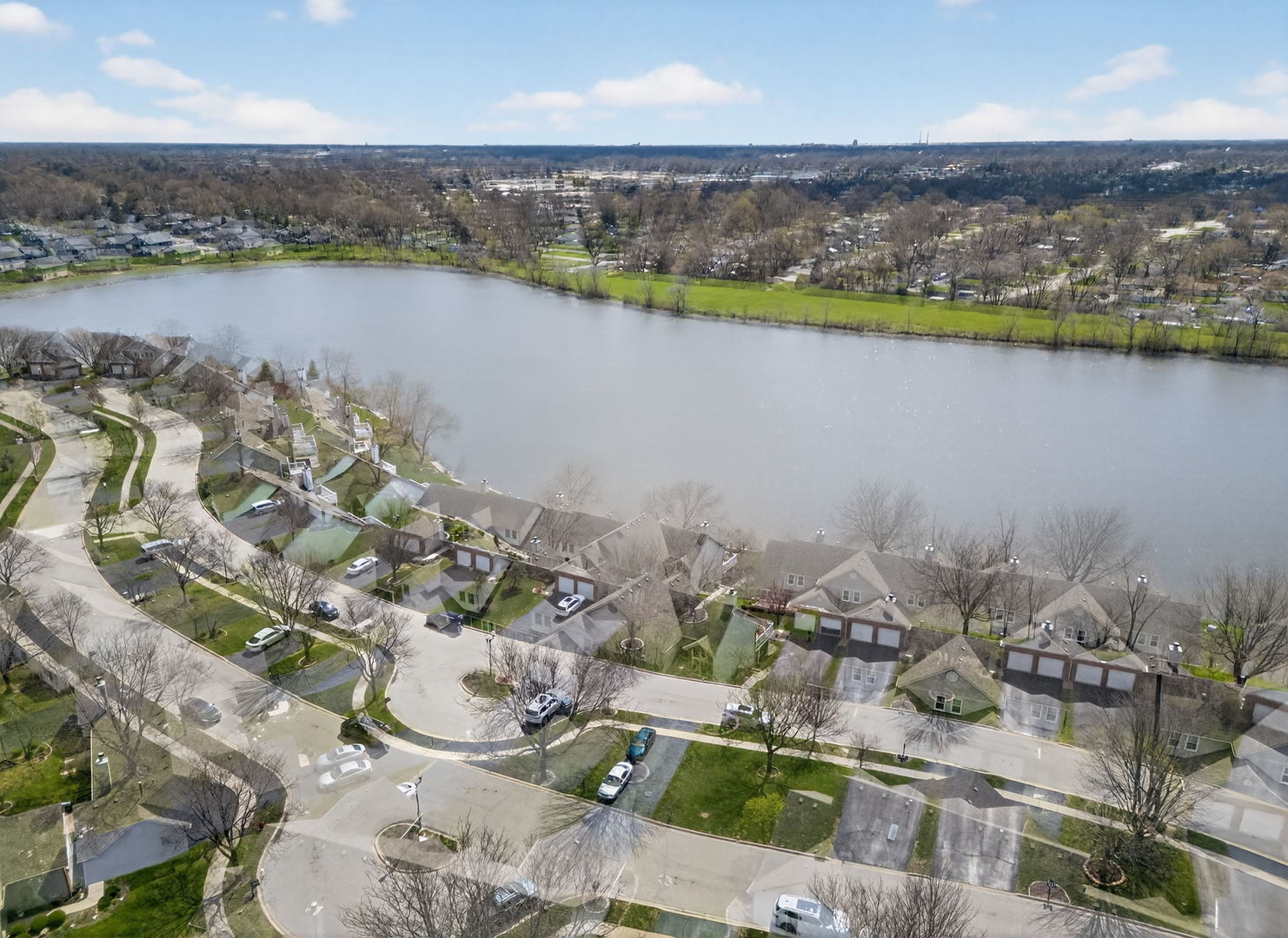 3434 Lake Shore Drive