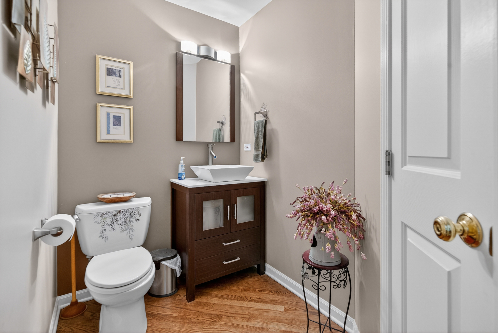 3434 Lake Shore Drive