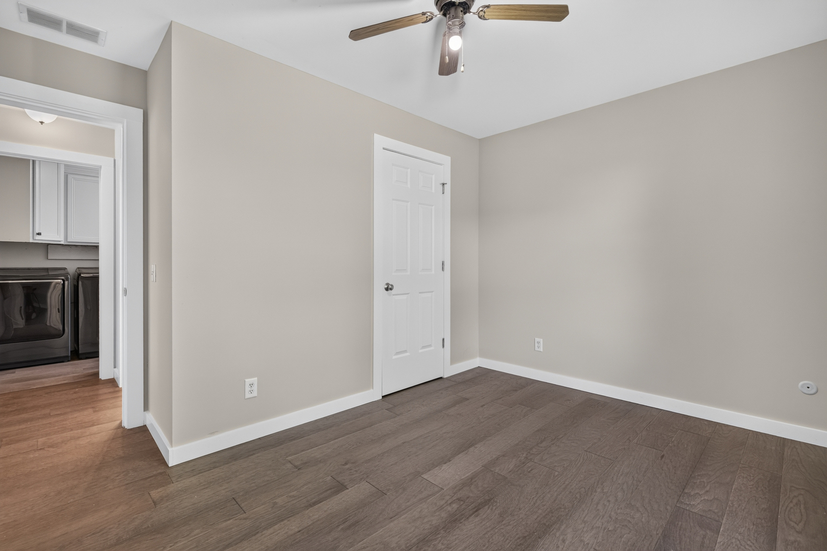 1238 E North Street