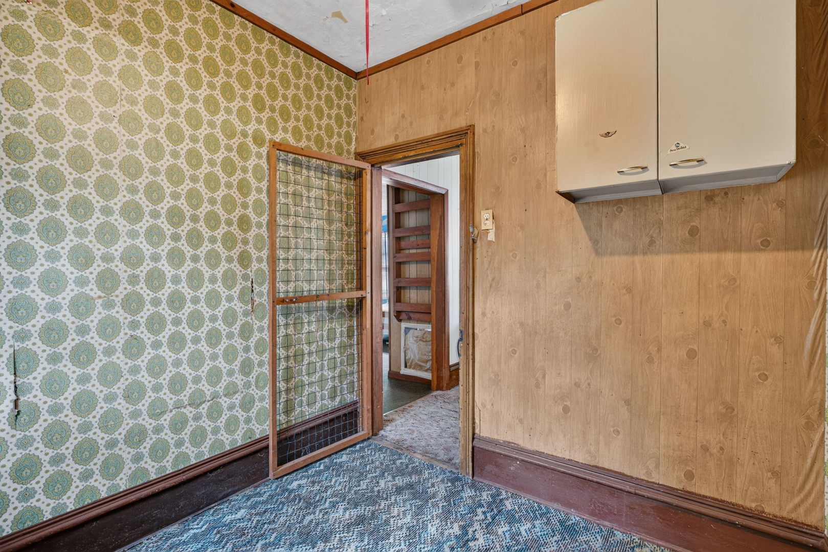 406 W 3rd Street
