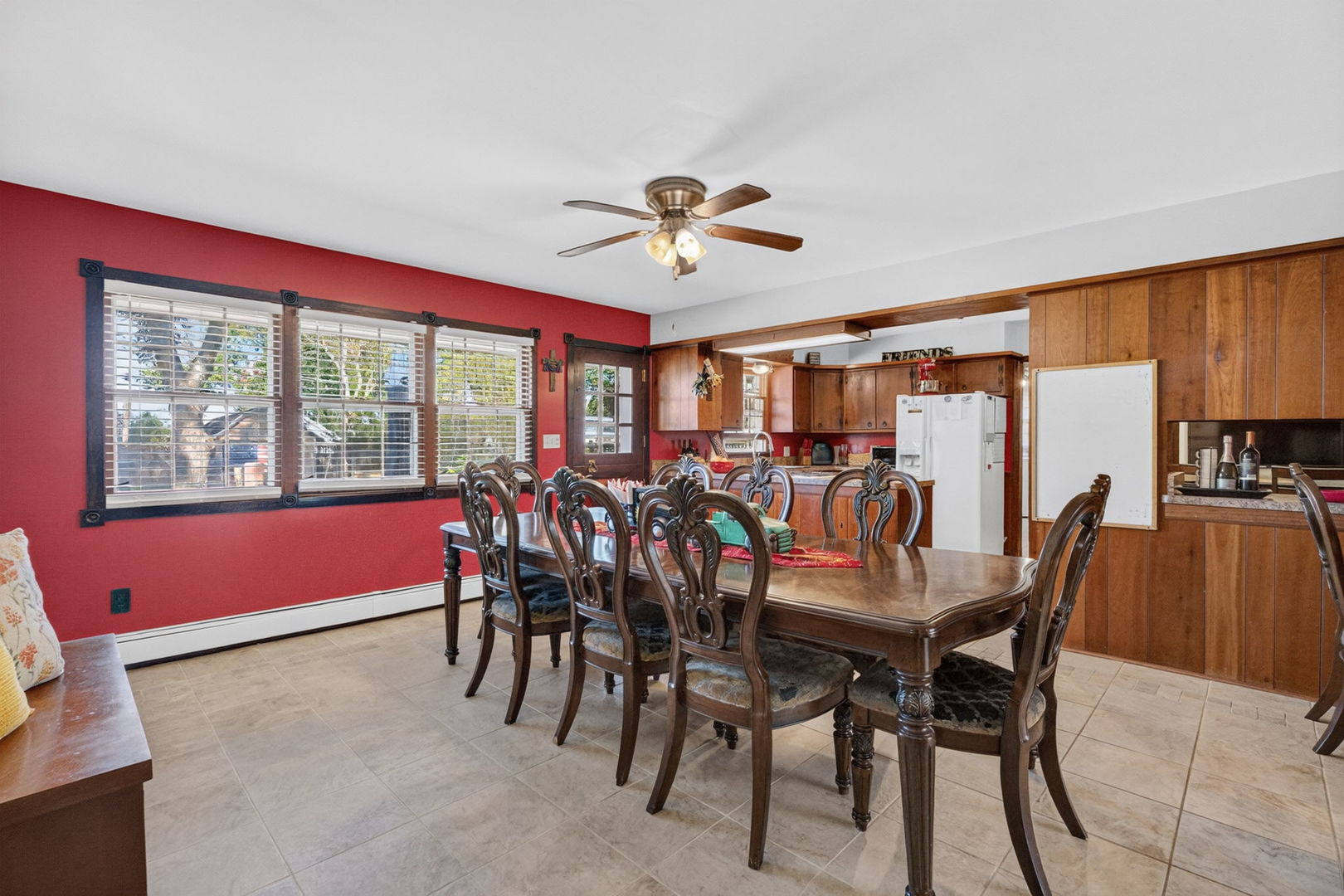 290 W 3rd Street
