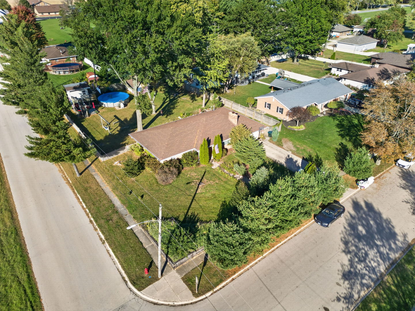290 W 3rd Street