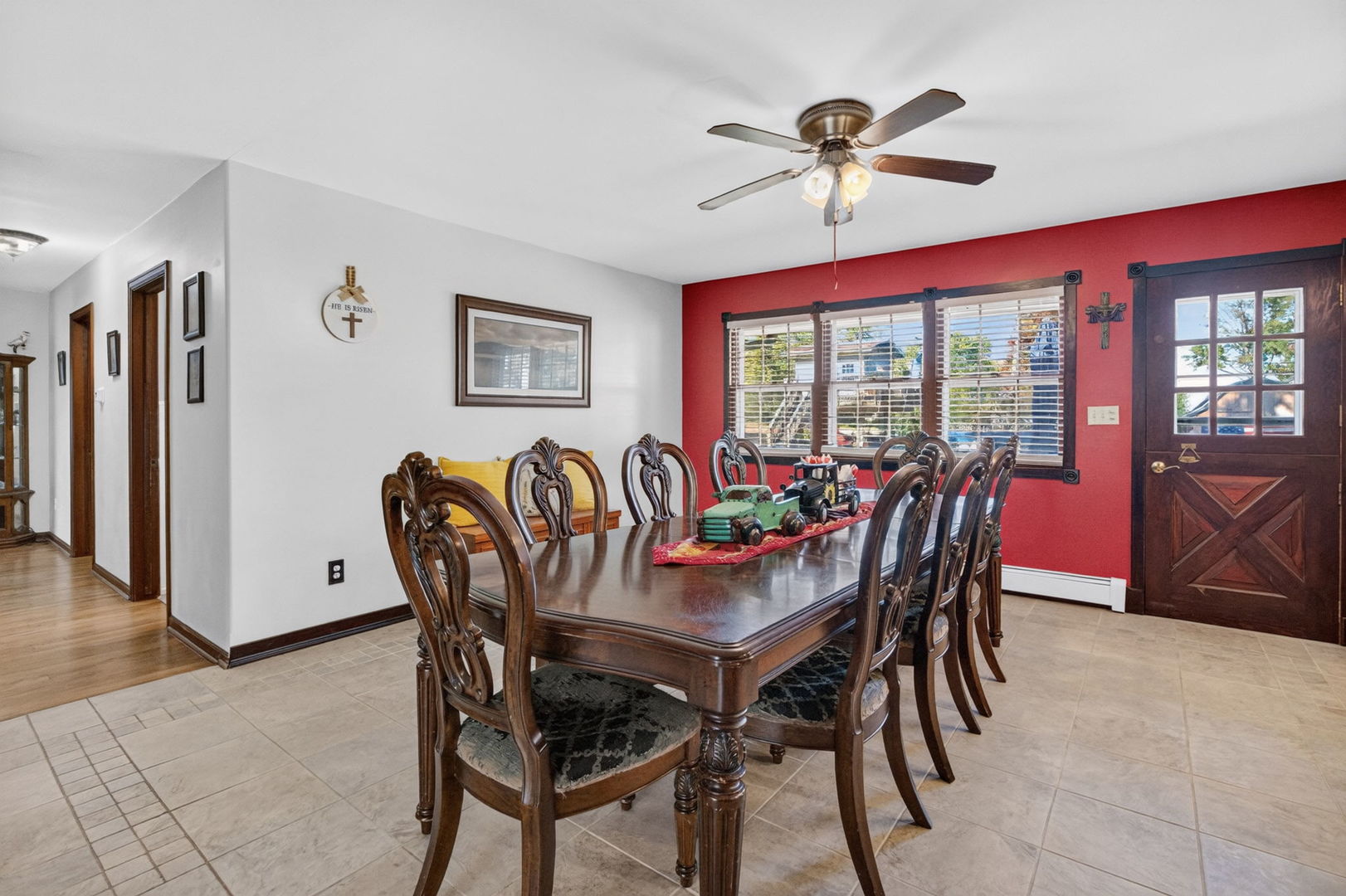 290 W 3rd Street