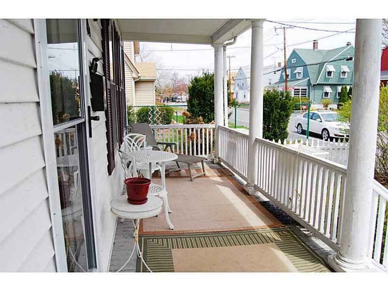 14 WALKER Avenue