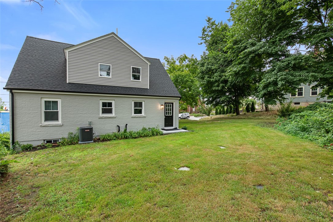 162 Colonial Road