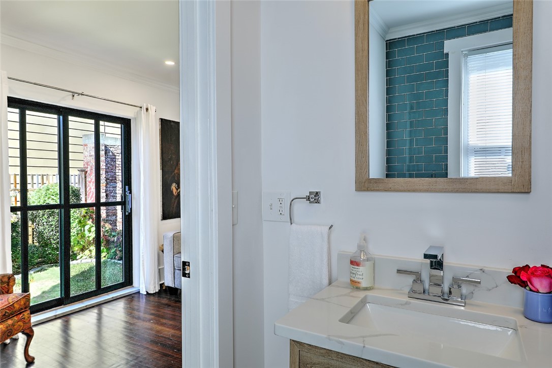 144 Carpenter Street