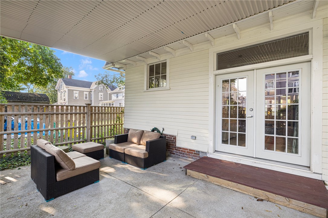 22 Marion Avenue S