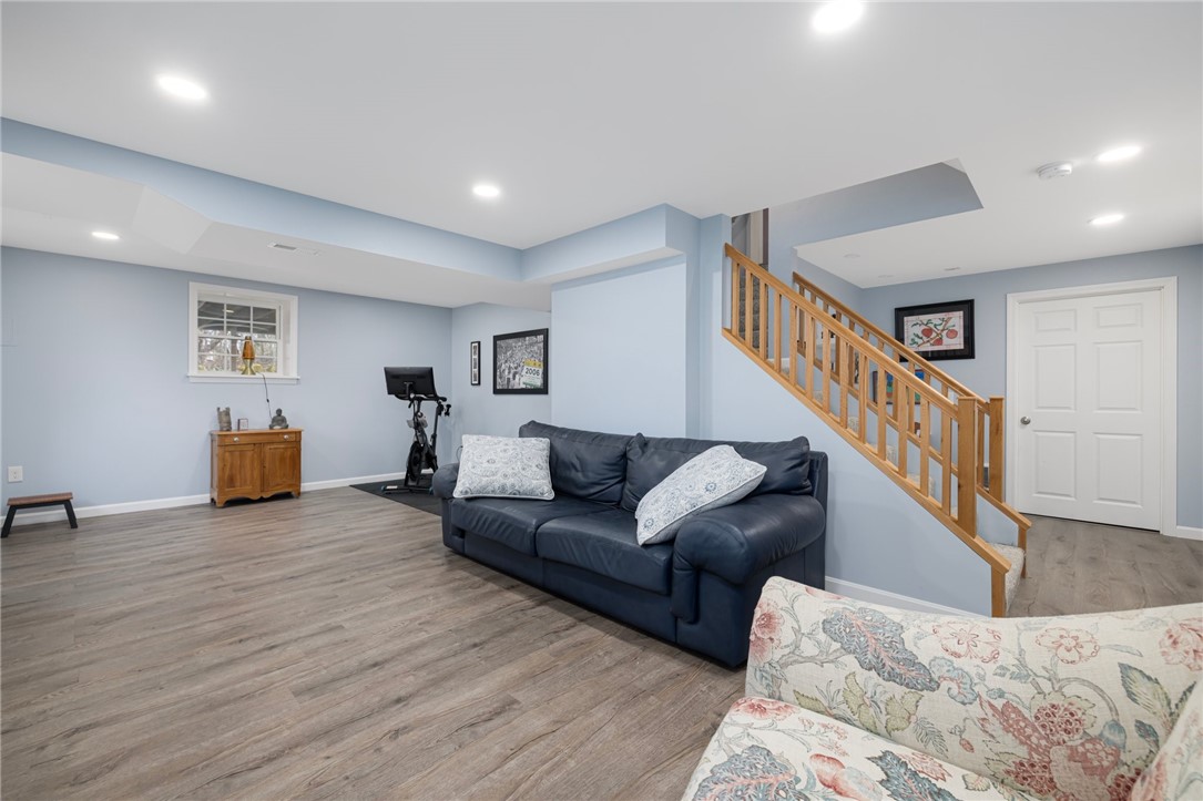 211 Woodridge Drive