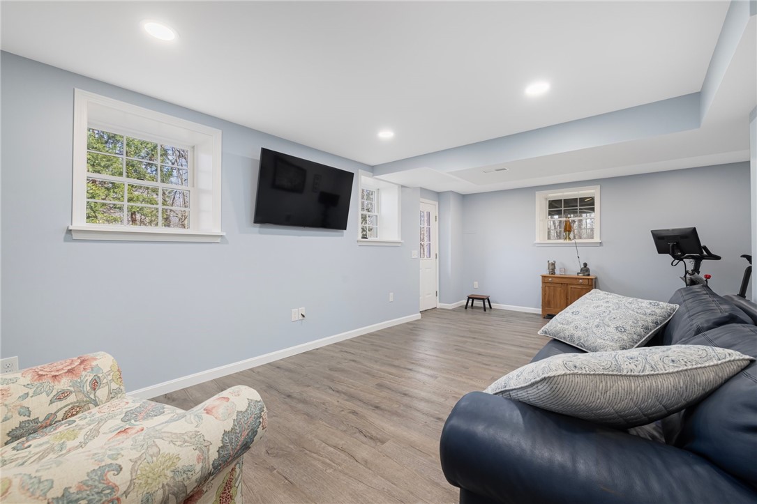 211 Woodridge Drive