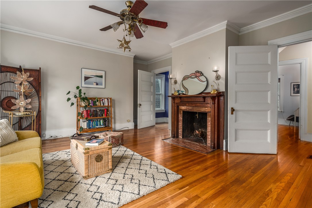 203 Lexington Avenue