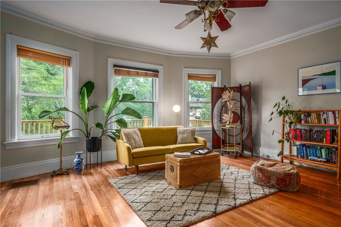 203 Lexington Avenue