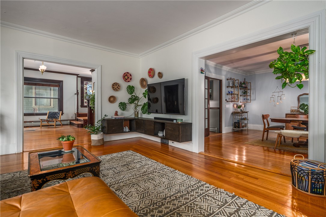 203 Lexington Avenue