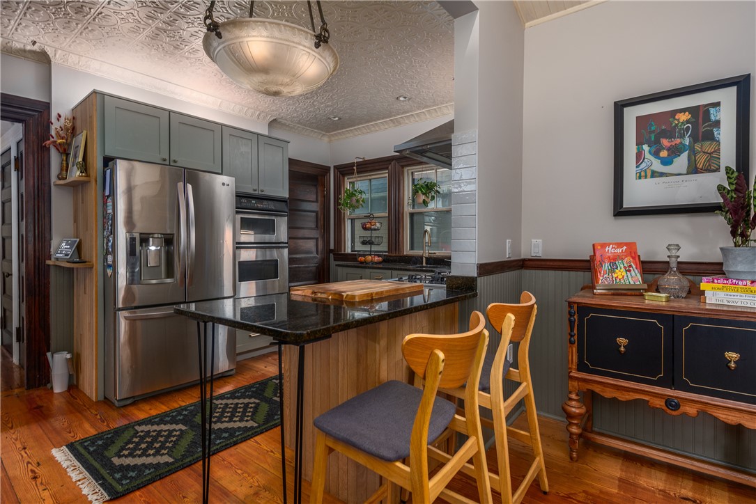 203 Lexington Avenue