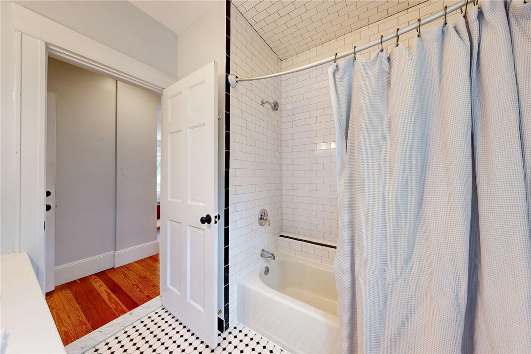 133 Sixth Street 2