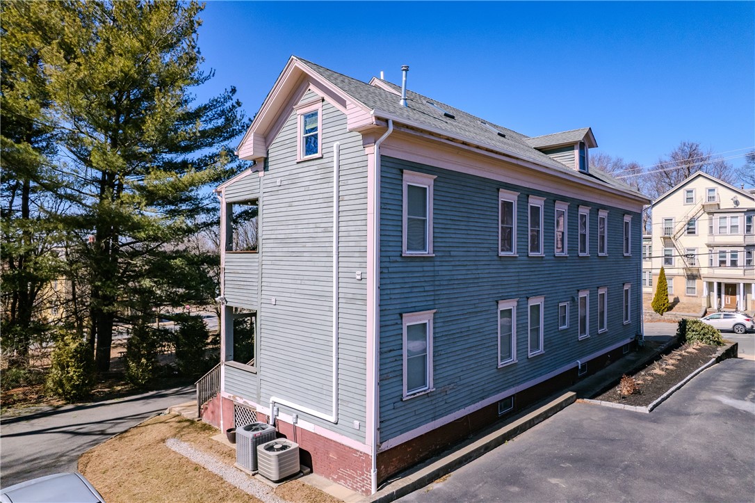 121 Doyle Avenue 2