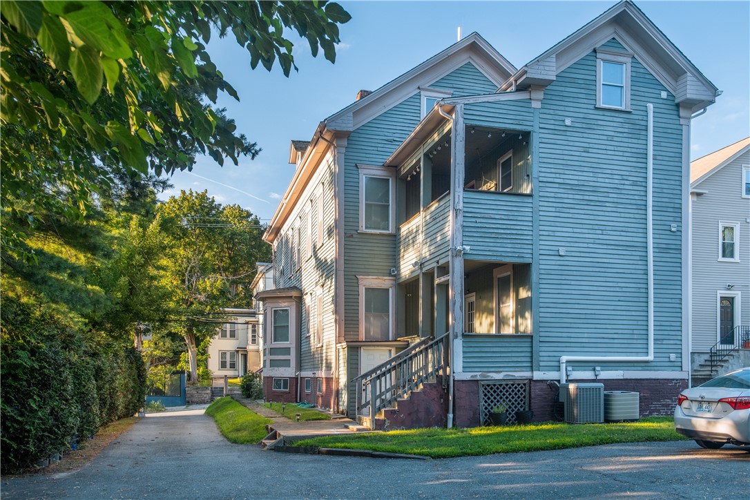121 Doyle Avenue 2
