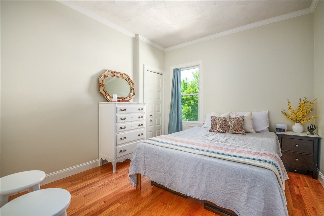 21 Harkness Street 2