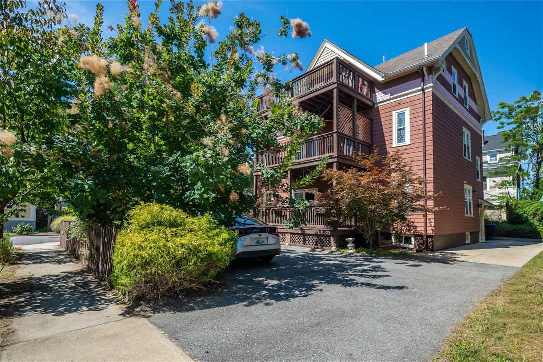 21 Harkness Street 2