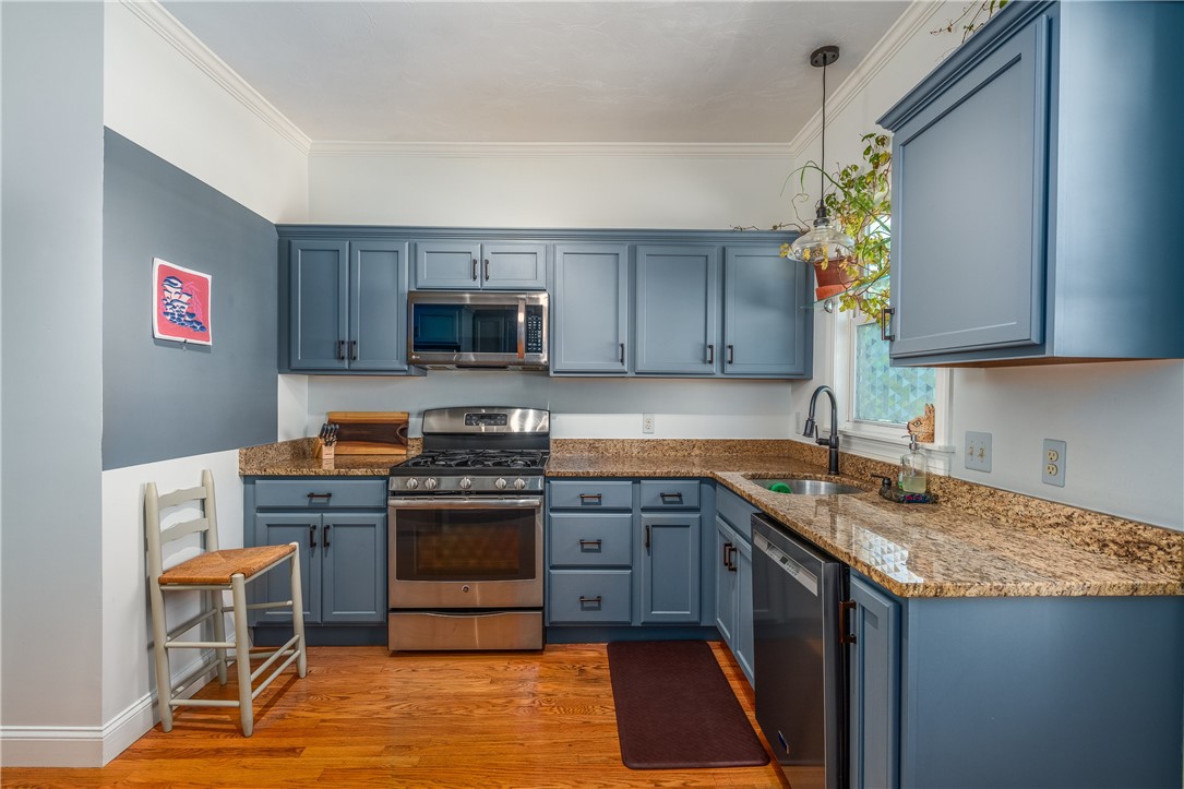 21 Harkness Street 2