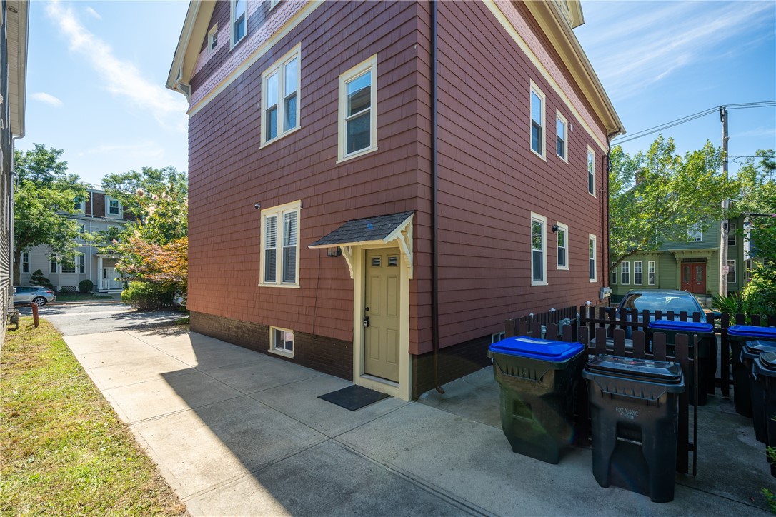 21 Harkness Street 2